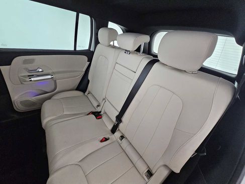 Certified 2025 Mercedes-Benz GLB 250 image 18