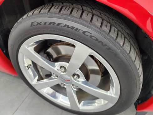 Used 2009 Chevrolet Corvette Coupe w/ Preferred Equipment Group RWD image 3
