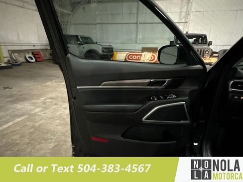 Used 2020 Kia Telluride EX w/ EX Premium Package image 16