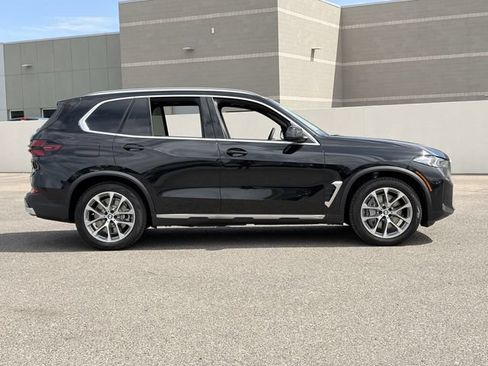 Used 2026 BMW X5 xDrive50e AWD/4WD image 5