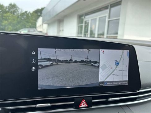 Used 2023 Hyundai Elantra SEL w/ Convenience Package image 28