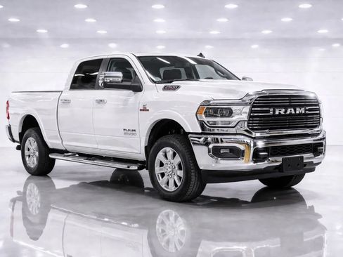 Used 2024 RAM 2500 Tradesman w/ Chrome Appearance Group AWD/4WD image 7
