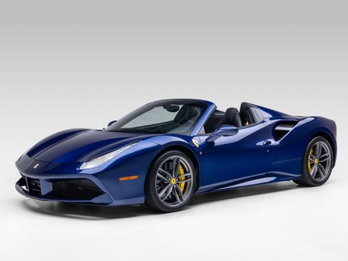 Certified 2017 Ferrari 488 Spider RWD image 4