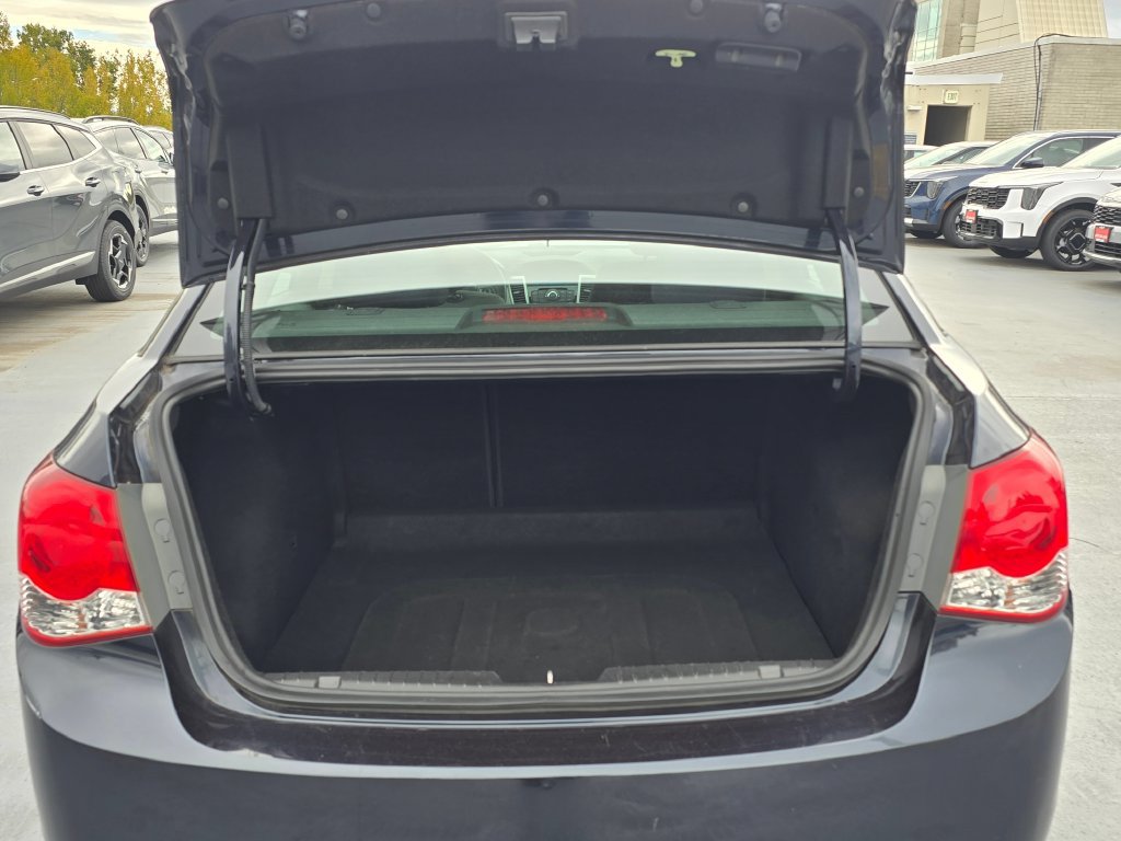 Used 2014 Chevrolet Cruze LS FWD image 14