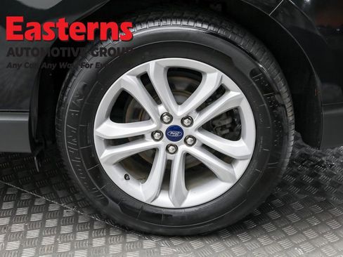 Used 2020 Ford Edge SEL image 8
