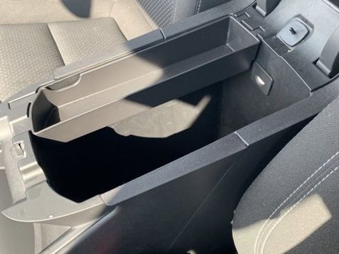 Used 2023 GMC Terrain SLE w/ Driver Convenience Package image 24