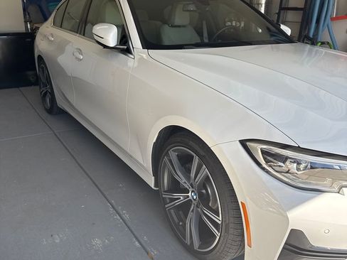 Used 2019 BMW 330i Sedan w/ Premium Package image 19