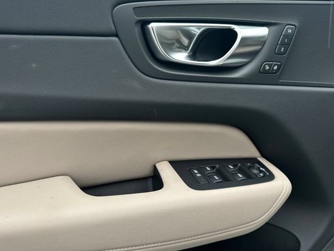 New 2026 Volvo XC60 B5 Plus w/ Protection Package Premier AWD/4WD image 11