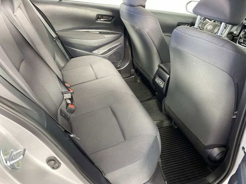 Used 2025 Toyota Corolla LE FWD image 12