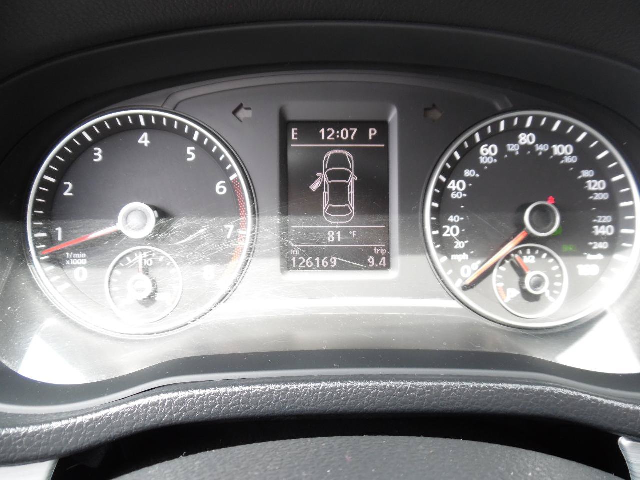 Used 2013 Volkswagen Passat 2.5 SE FWD image 14