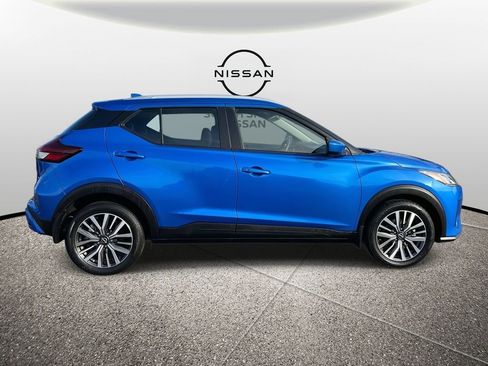 Certified 2023 Nissan Kicks SV image 5