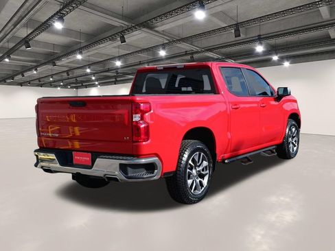 Used 2022 Chevrolet Silverado 1500 LT w/ Z71 Off-Road Package AWD/4WD image 16
