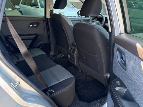 Used 2023 Nissan Rogue SV FWD image 20