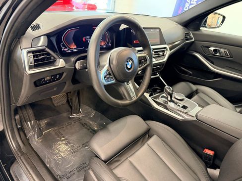 Used 2020 BMW 330i Sedan w/ Premium Package RWD image 17