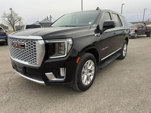 Used 2021 GMC Yukon Denali w/ Advanced Technology Package image 3