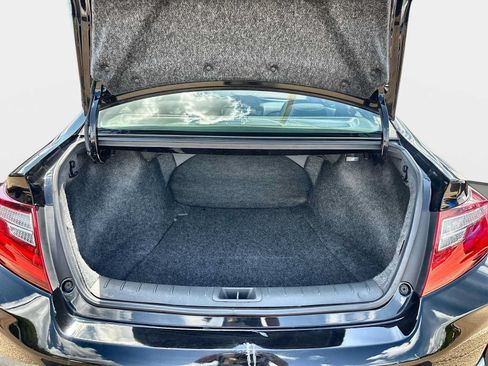 Used 2016 Honda Accord EX image 18