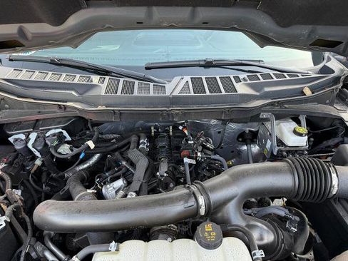 New 2025 Ford F150 Lariat w/ Equipment Group 501A Mid image 16