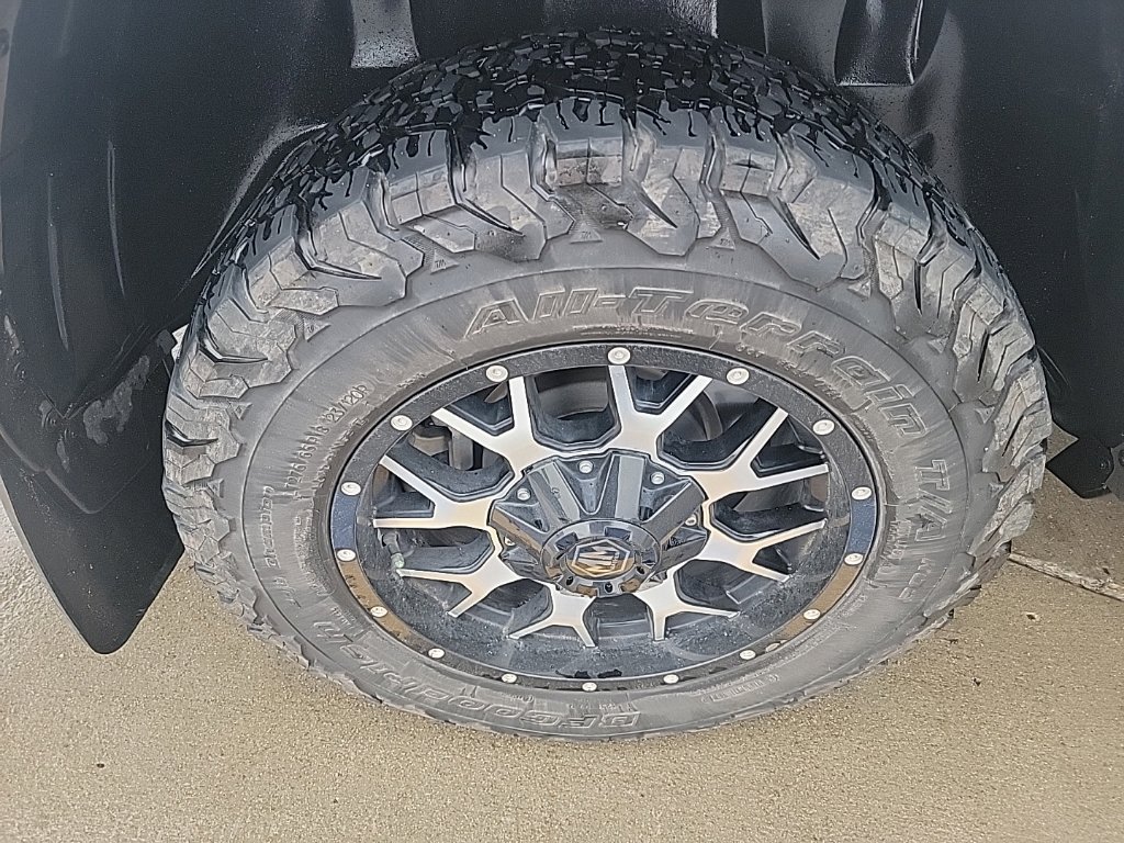 Used 2019 RAM 1500 Laramie AWD/4WD image 18