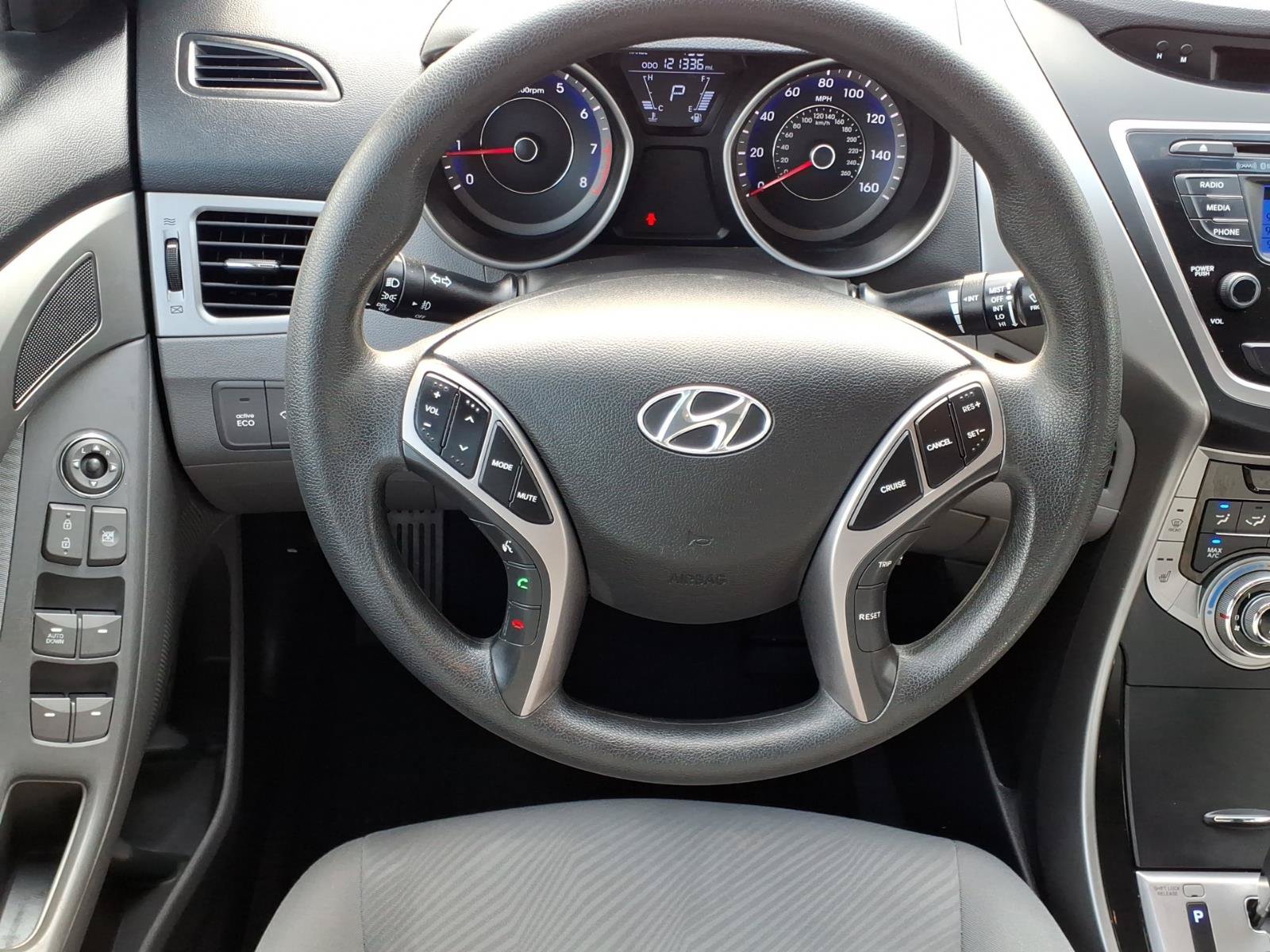 Used 2013 Hyundai Elantra GLS w/ Preferred Pkg FWD image 5