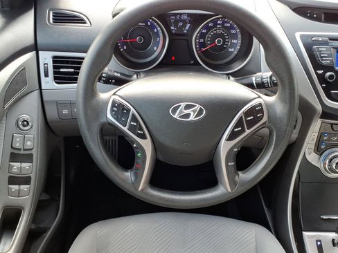 Used 2013 Hyundai Elantra GLS w/ Preferred Pkg FWD image 5