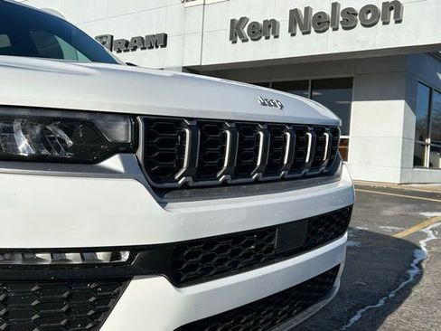 New 2026 Jeep Grand Cherokee Limited AWD/4WD image 4