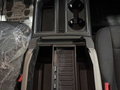 Certified 2017 Ford F150 XL w/ Equipment Group 101A Mid image 19