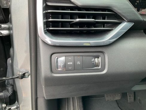 New 2025 GMC Acadia Elevation image 6