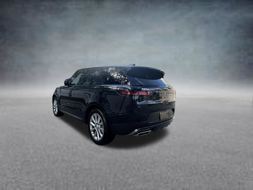Used 2025 Land Rover Range Rover Sport SE AWD/4WD image 5