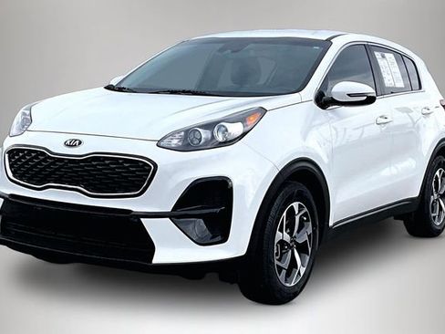 Used 2020 Kia Sportage LX w/ LX Popular Package image 2