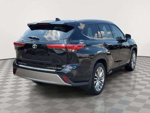Used 2022 Toyota Highlander Platinum AWD/4WD image 6