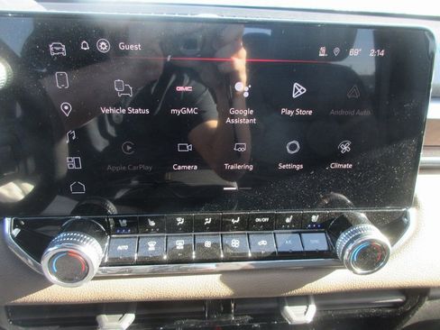 New 2026 GMC Canyon Denali image 18