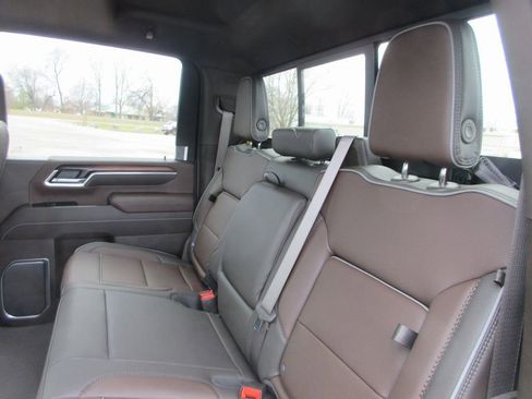 New 2026 GMC Sierra 3500 Denali w/ Denali Reserve Package image 15