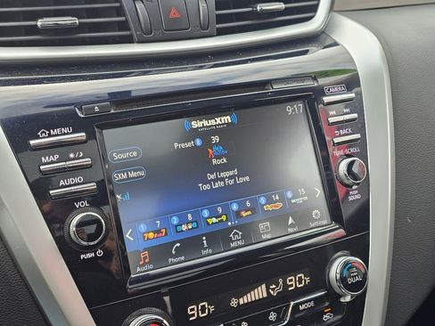 Used 2018 Nissan Murano SV w/ Premium Package image 22