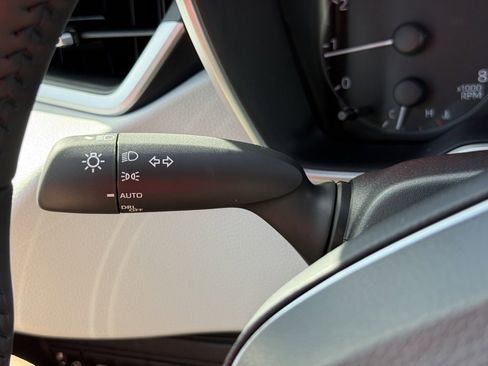 New 2025 Toyota Corolla SE image 17