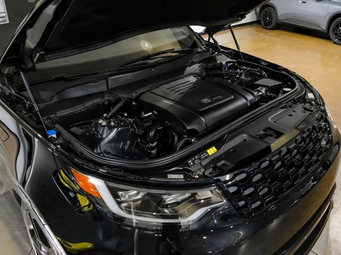 Used 2023 Land Rover Discovery S R-Dynamic AWD/4WD image 55
