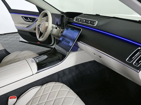 Used 2023 Mercedes-Benz S 580 4MATIC Sedan image 22
