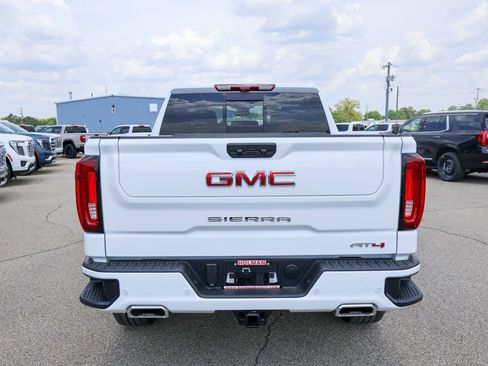 New 2026 GMC Sierra 1500 AT4 AWD/4WD image 4