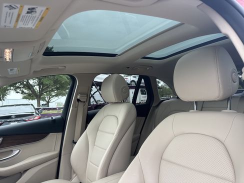 Used 2022 Mercedes-Benz GLC 300 image 10