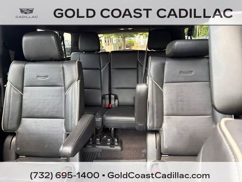 Used 2021 Cadillac Escalade ESV Premium Luxury w/ Driver Assist Tech Package AWD/4WD image 26