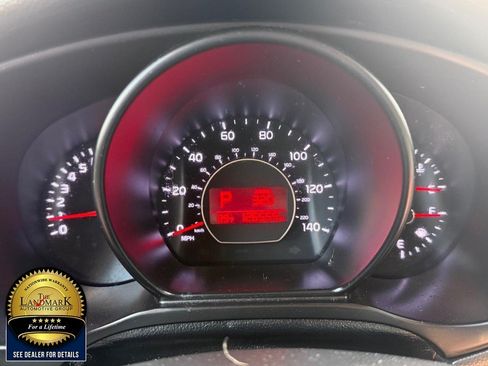 Used 2018 Kia Soul + FWD image 12