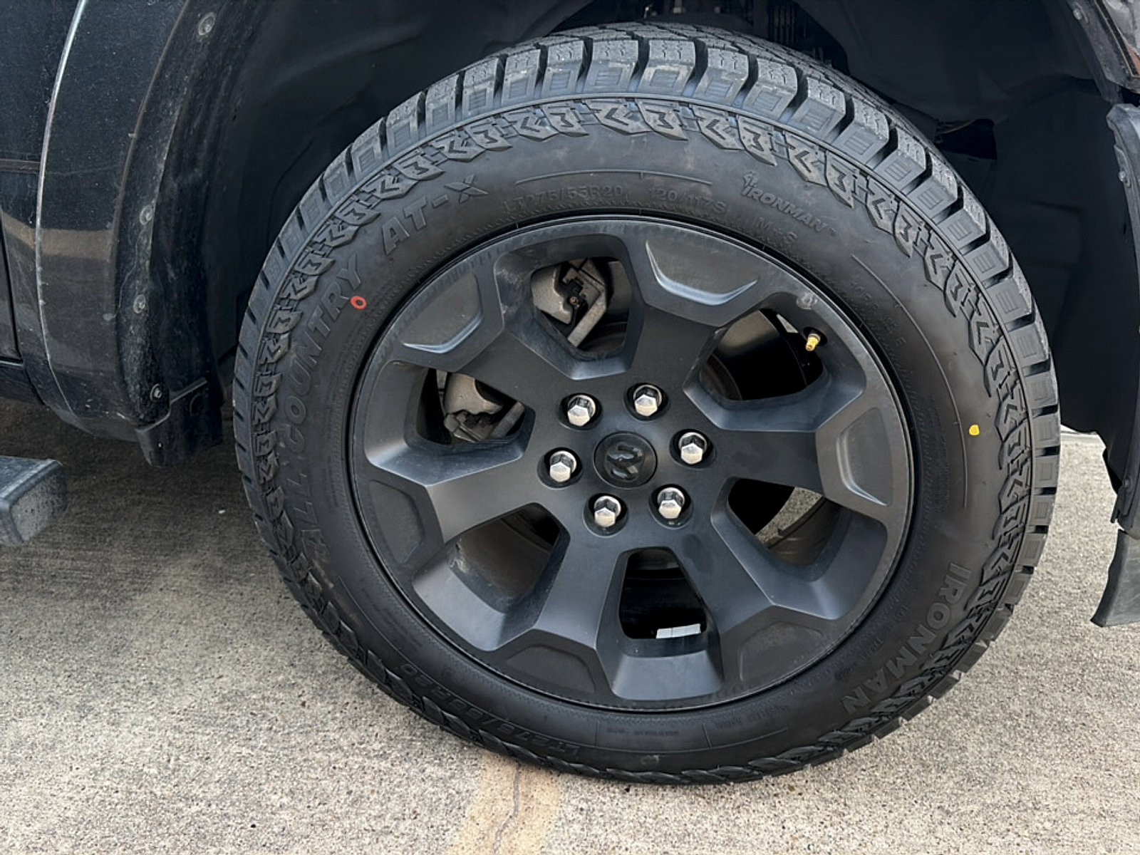 Used 2025 RAM 1500 Big Horn AWD/4WD image 9