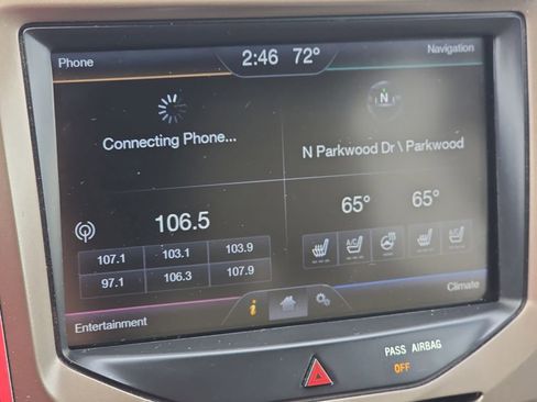 Used 2014 Lincoln MKX AWD w/ Equipment Group 102A image 24