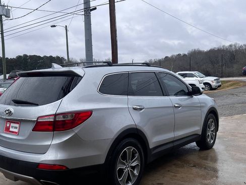 Used 2016 Hyundai Santa Fe SE FWD image 6