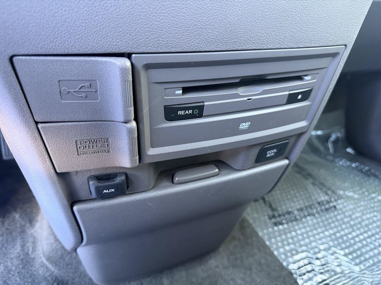 Used 2014 Honda Odyssey Touring image 14