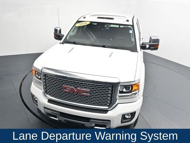 Used 2016 GMC Sierra 2500 Denali w/ Duramax Plus Package AWD/4WD image 24