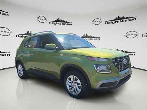 Used 2020 Hyundai Venue SEL FWD image 7