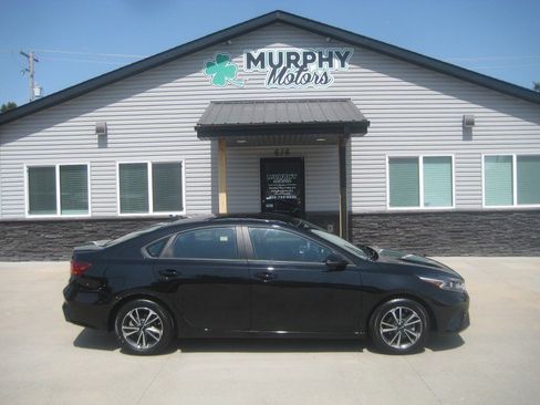 Used 2024 Kia Forte LXS w/ LXS Technology Package FWD image 1