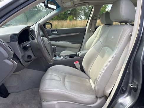 Used 2013 INFINITI G37 Journey w/ Premium Pkg RWD image 11