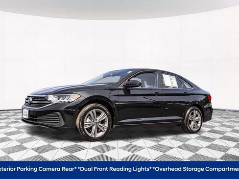 Used 2024 Volkswagen Jetta SE FWD image 5