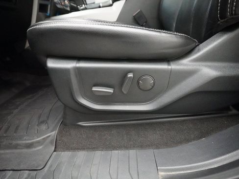 Used 2020 Ford F150 Lariat w/ Equipment Group 502A Luxury image 28